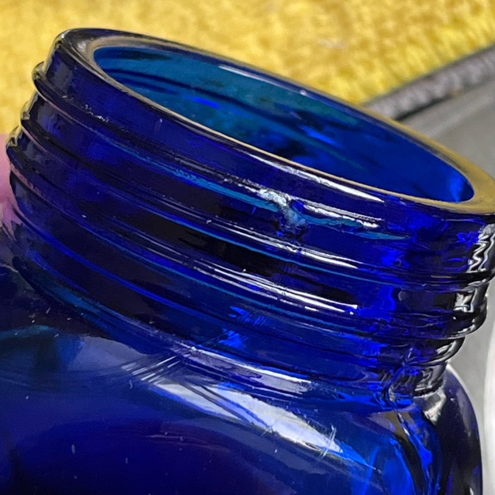 Vintage Cobalt Blue Glass Square Salt and Pepper Shakers Repro - Picture 7 of 10
